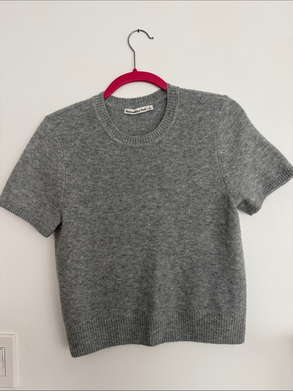 Abercrombie & Fitch Heather Gray Short-Sleeve Crewneck Sweater